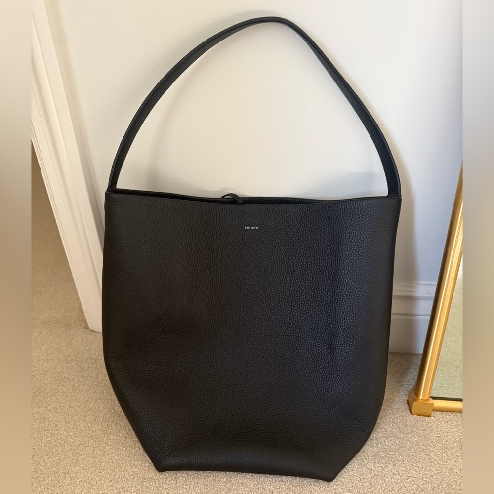“The Row” large n/s park tote replica